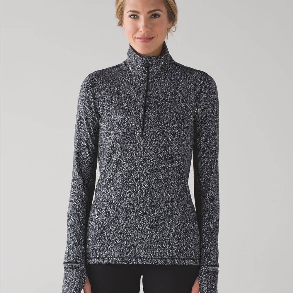 Lululemon Outrun 1/2 Zip in Luon Ripple Jacquard Black White